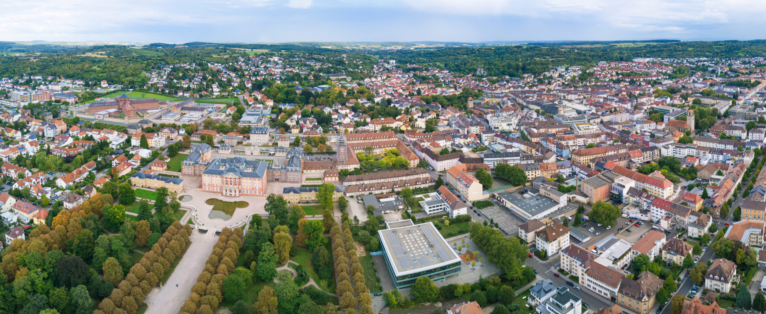 Teppichreinigung Bruchsal: Stimmungsbild Bruchsal von oben Teppichreinigung Bruchsal: Stimmungsbild Bruchsal Luftaufnahme